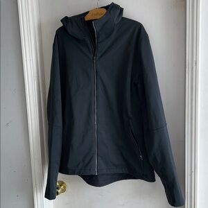 lululemon athletica Gray Raincoat/ jacket EUC